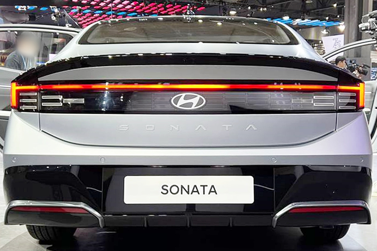 4_현대 쏘나타 디 엣지.jpg