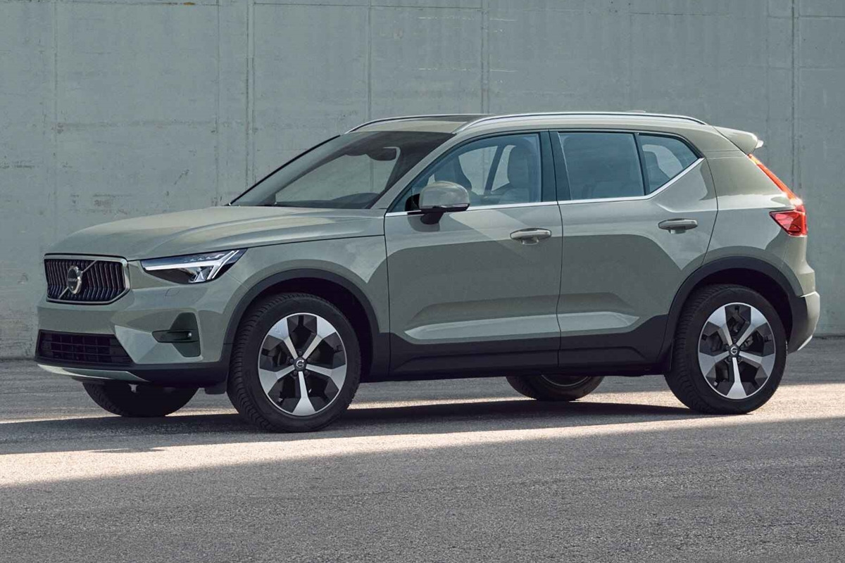 XC40-세이지그린-5.jpg