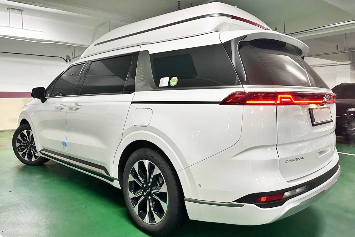 5_기아 카니발 하이리무진_온라인 커뮤니티.jpg