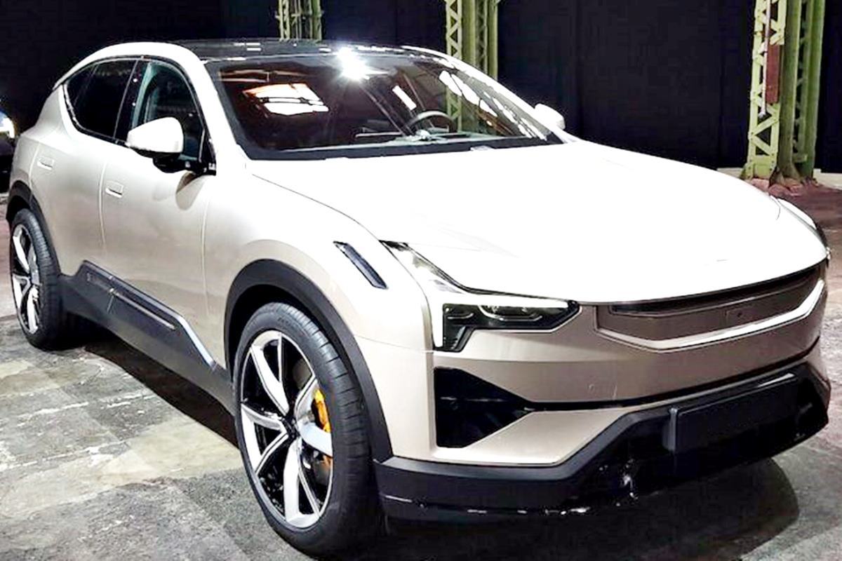 폴스타3 Carbuyer 2.jpg