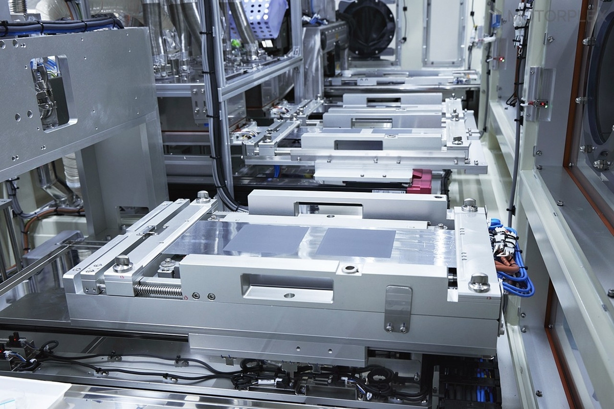 2_닛산 전고체 배터리 시제품 생산시설_Car Expert.jpg