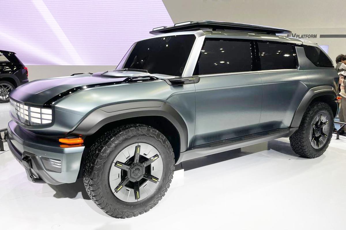 KG모빌리티 F100 3.jpg