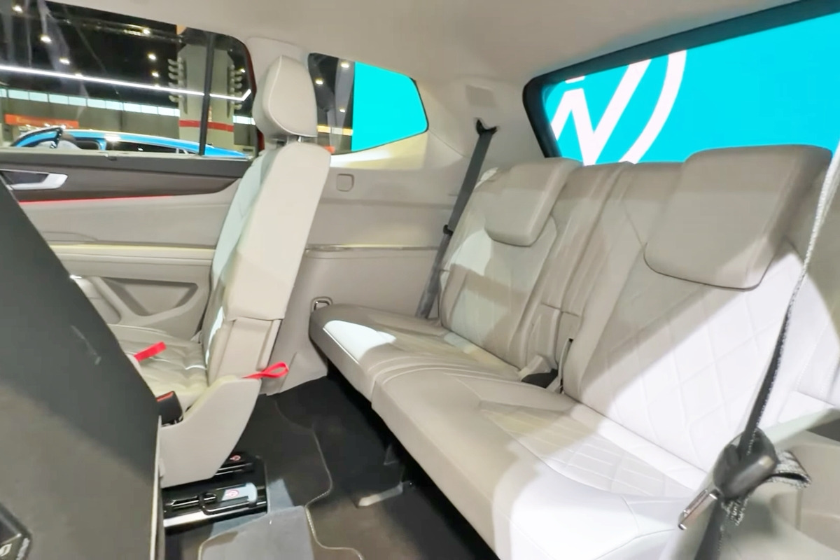 6_폭스바겐 아틀라스 3열_유튜브 채널 'AutoMotoTube'.jpg