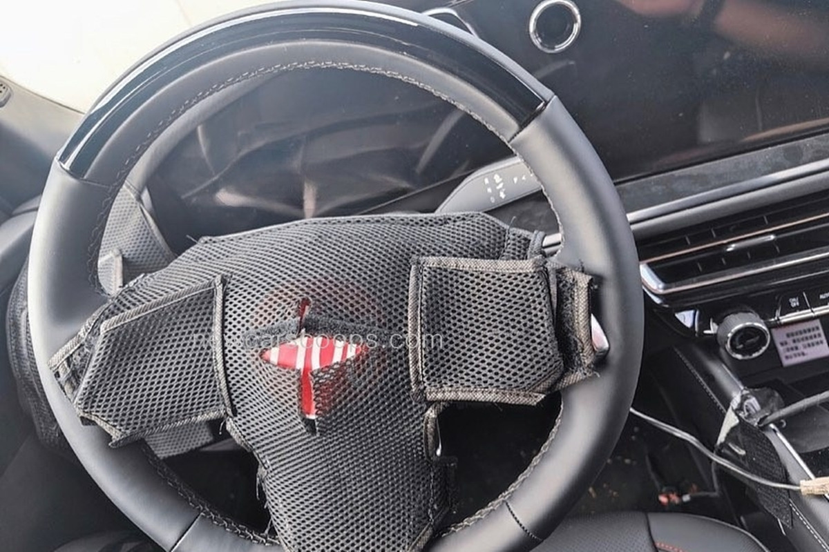 4_쉐보레 트래버스 풀체인지 테스트카 인테리어_NewCarScoops.jpg