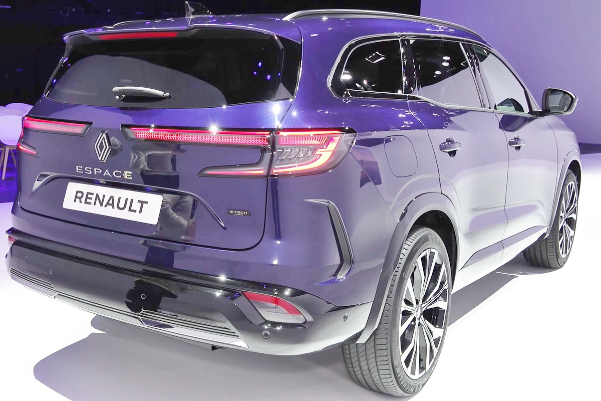 6_르노 에스파스_유튜브 채널 'coches net'.jpg