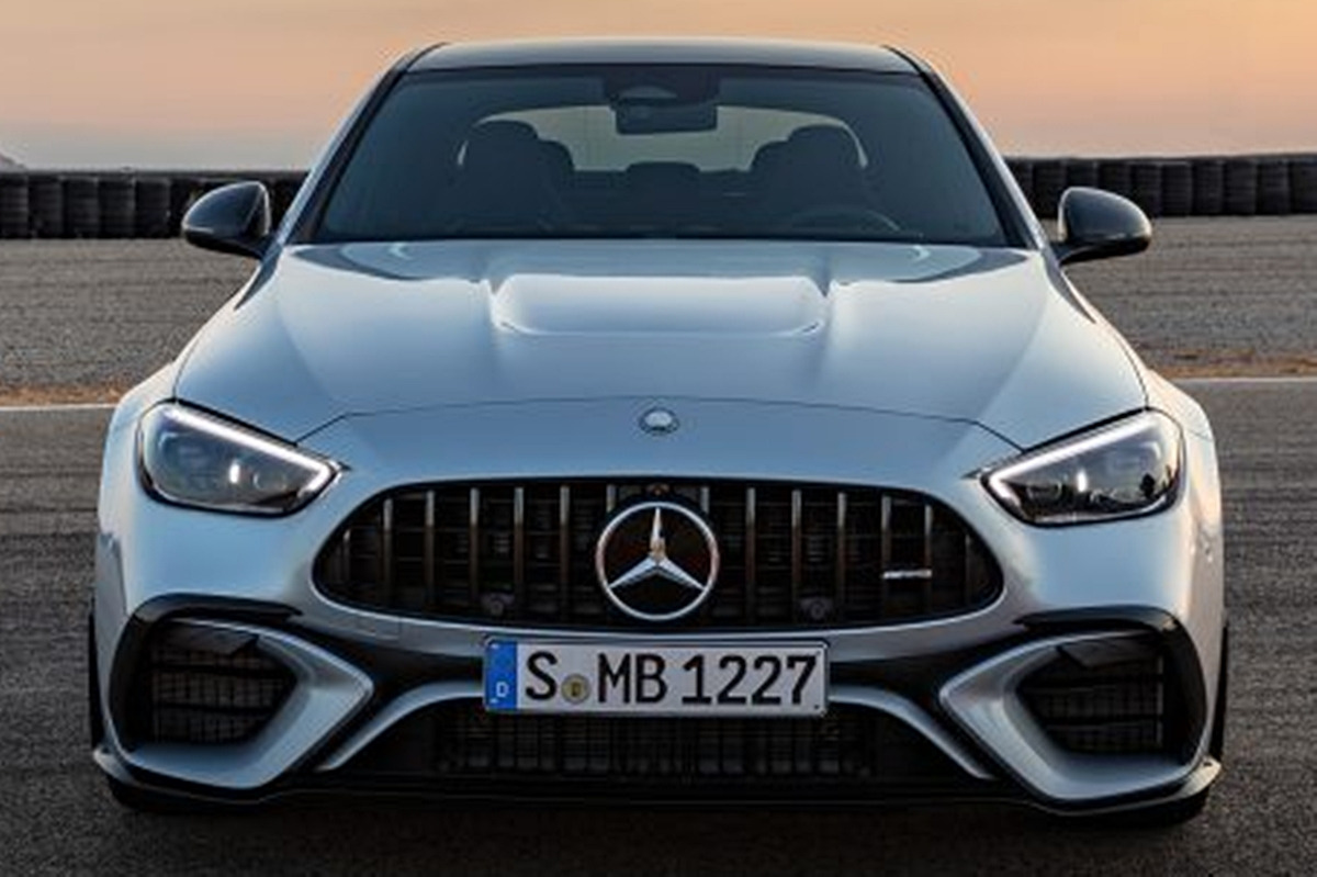 2024-Mercedes-AMG-C-63-S-E-PERFORMANCE-02-768x432-1.jpg