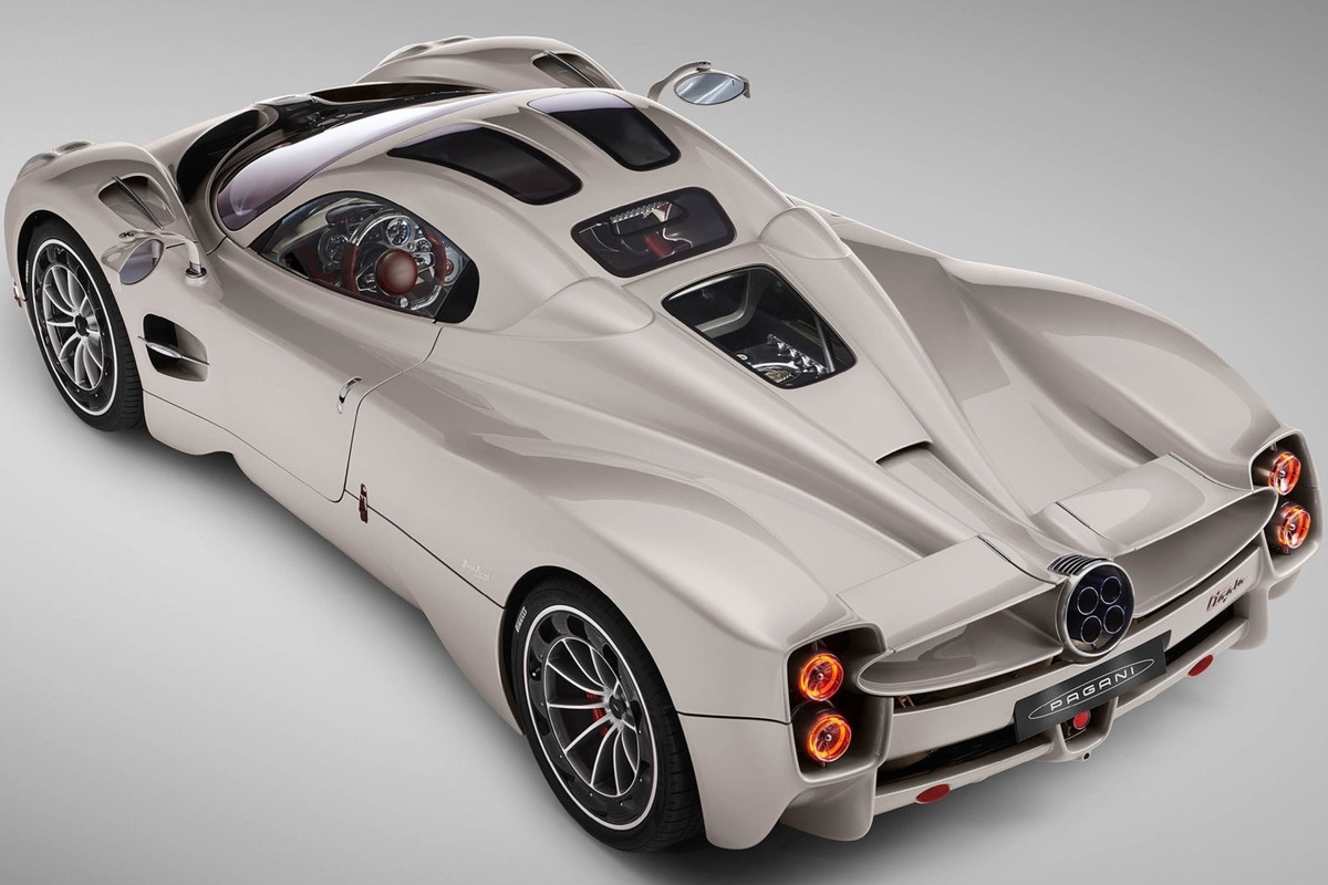 Pagani-Utopia-2023-1600-05.jpg