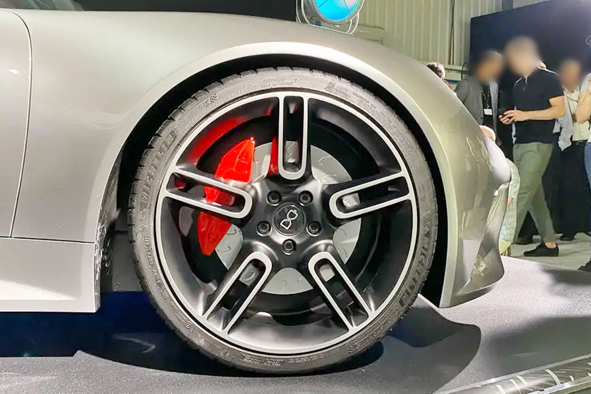 4_볼트 EV 휠_'Autocar'.jpg