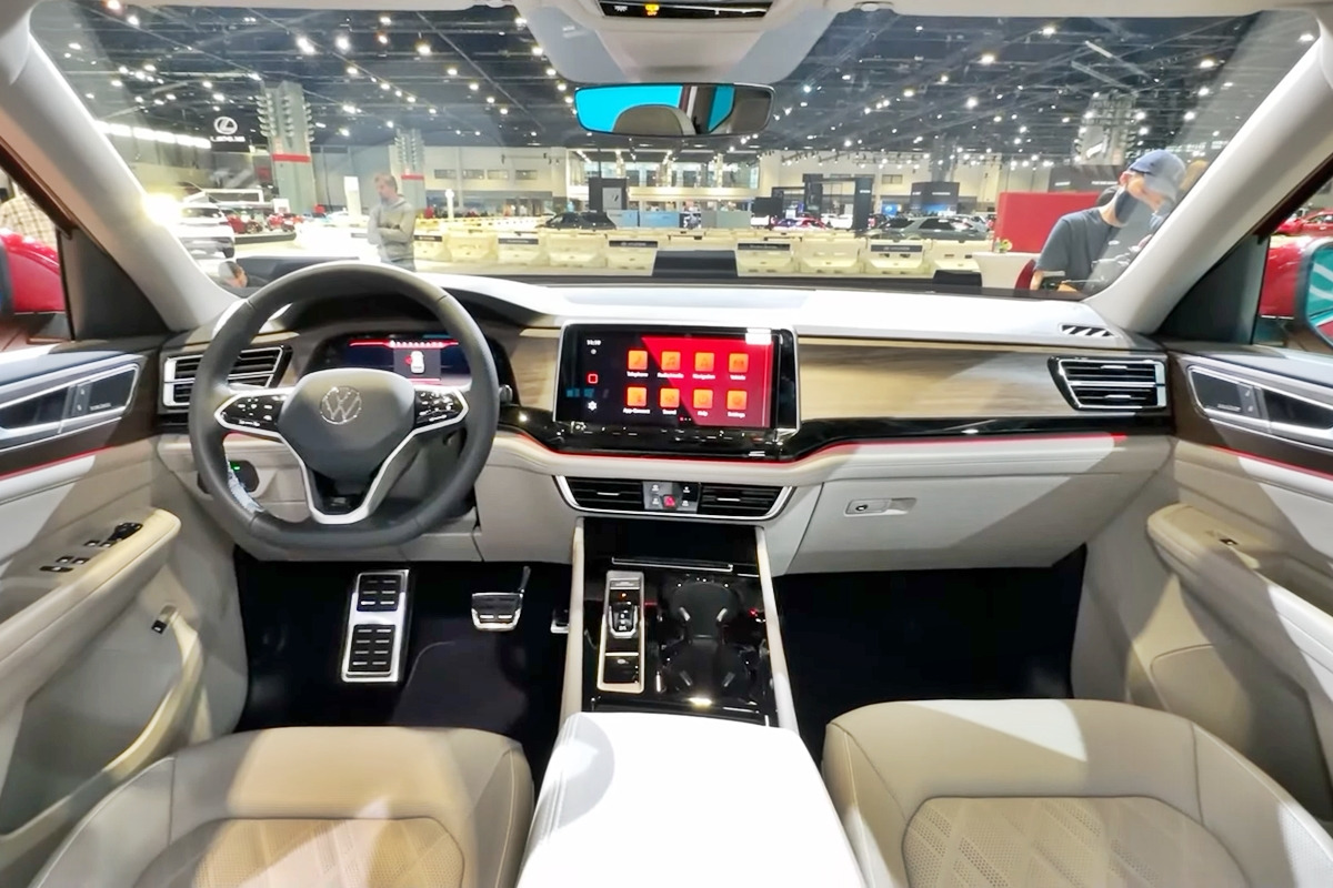 3_폭스바겐 아틀라스 인테리어_유튜브 채널 'AutoMotoTube'.jpg