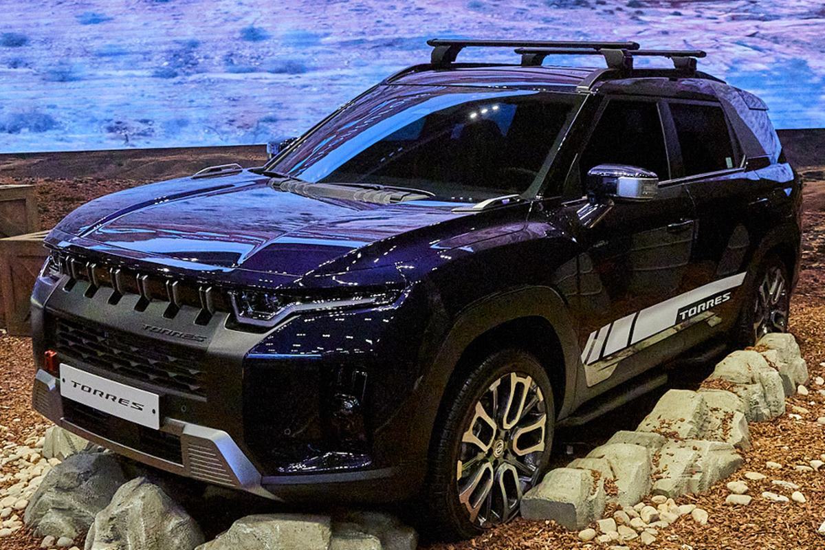 쌍용자동차 토레스.jpg