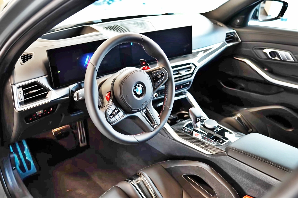 5_BMW G81 M3 투어링 인테리어_유튜브 채널 'Carstar'.jpg