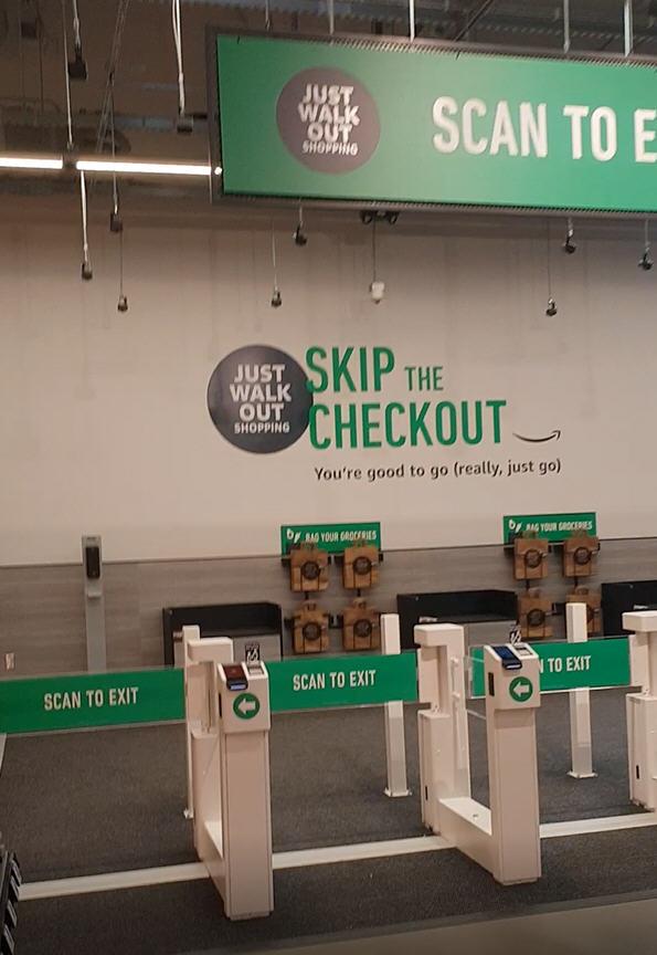 홀푸드 마켓의 출구-결제.jpg