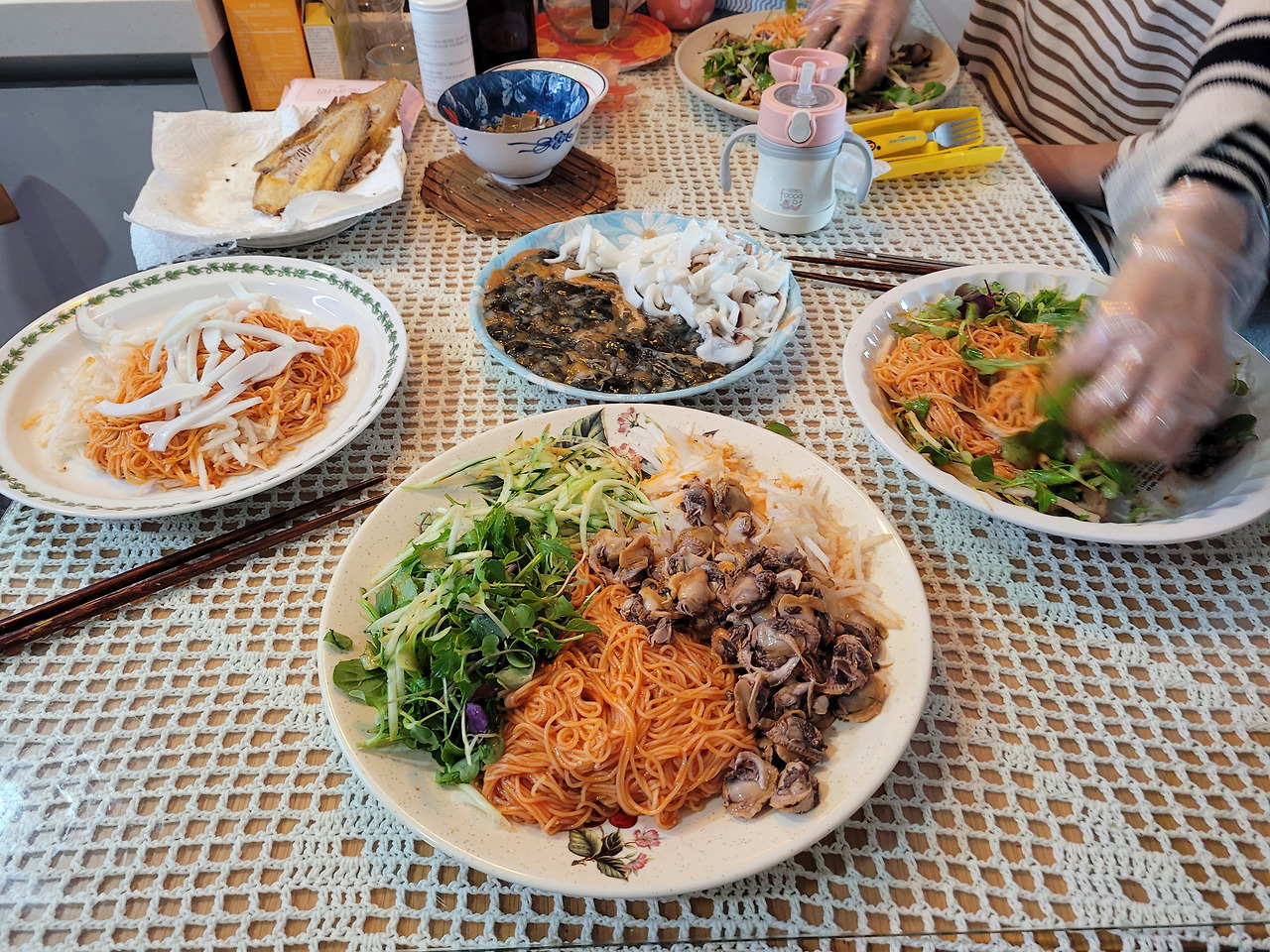 집에서 먹는 밥은 메뉴가 없다