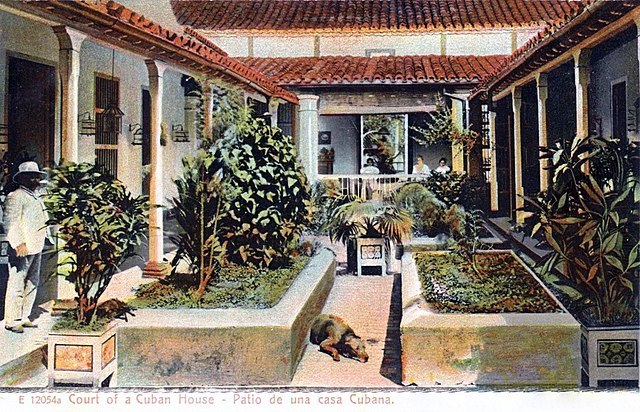 Rotograph_-_Courtyard_of_Cuban_House.jpg