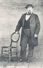 존 데이톤의 실제 모습.jpg