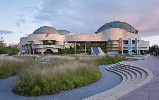 역사박물관canadian-museum-of-civilization.jpg