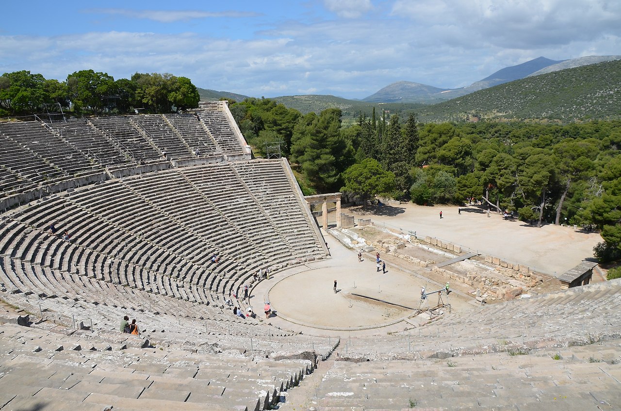 2560px-The_great_theater_of_Epidaurus,_designed_by_Polykleitos_the_Younger_in_the_4th_century_BC,_Sanctuary_of_Asklepeios_at_Epidaurus,_Greece_(14015010416).jpg
