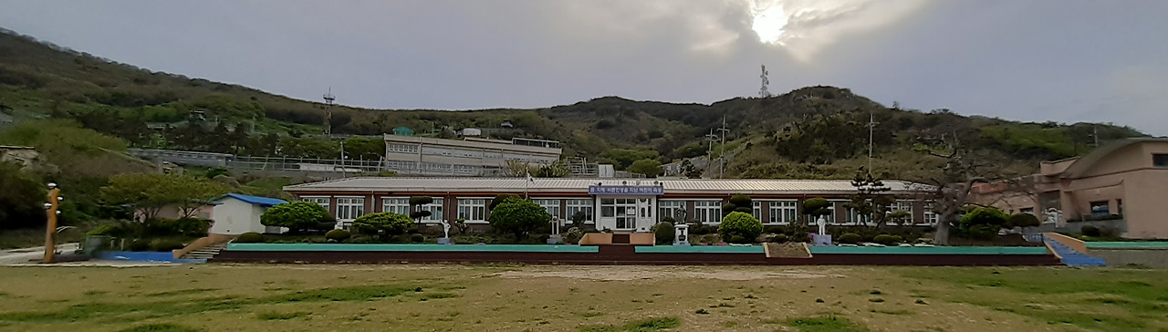 어청도 초등학교.jpg
