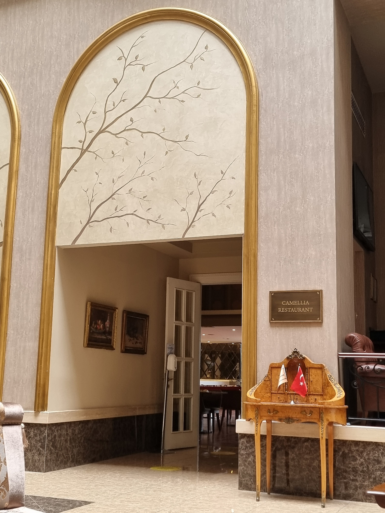 유로파크 식당 모습 (2).jpg