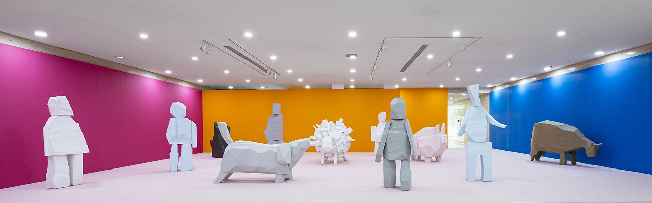 BMA_어린이 갤러리 많은 사람들 전시전경.jpg