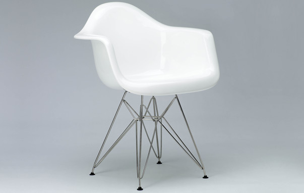 dining-chair-dar-eames.jpg