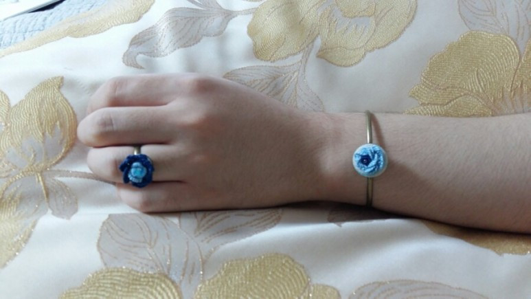 자수 반지와 팔지.jpg