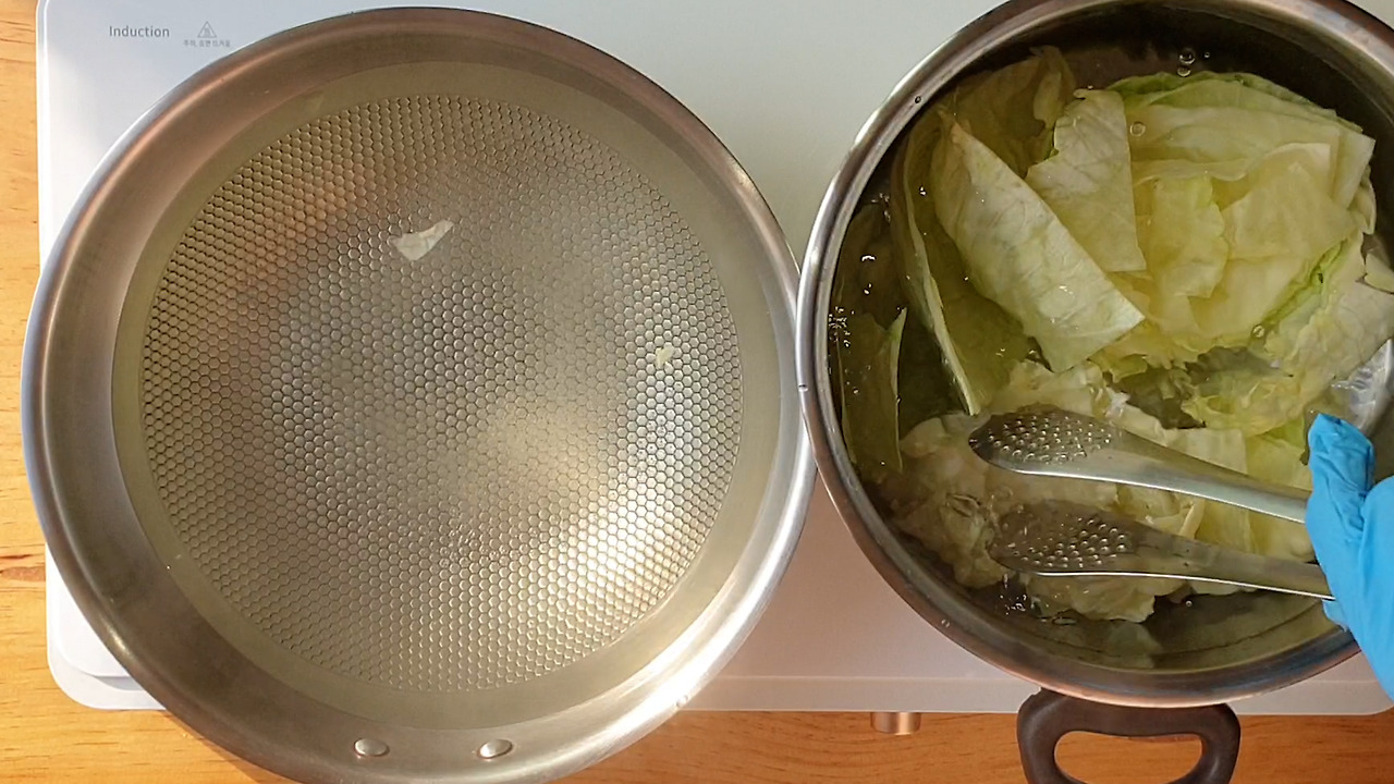 2.20220415_173200.00_01_10_37212.스틸 019.jpg