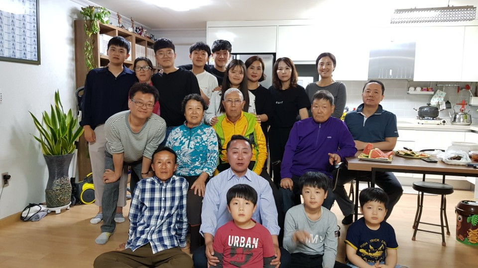 아버지와의 마지막가족사진.jpg