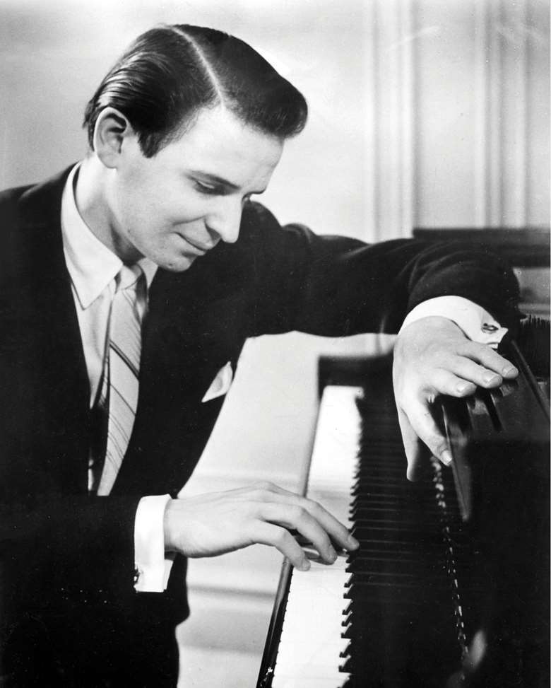 바이런 재니스 (사진 Tully Potter Collection).jpg