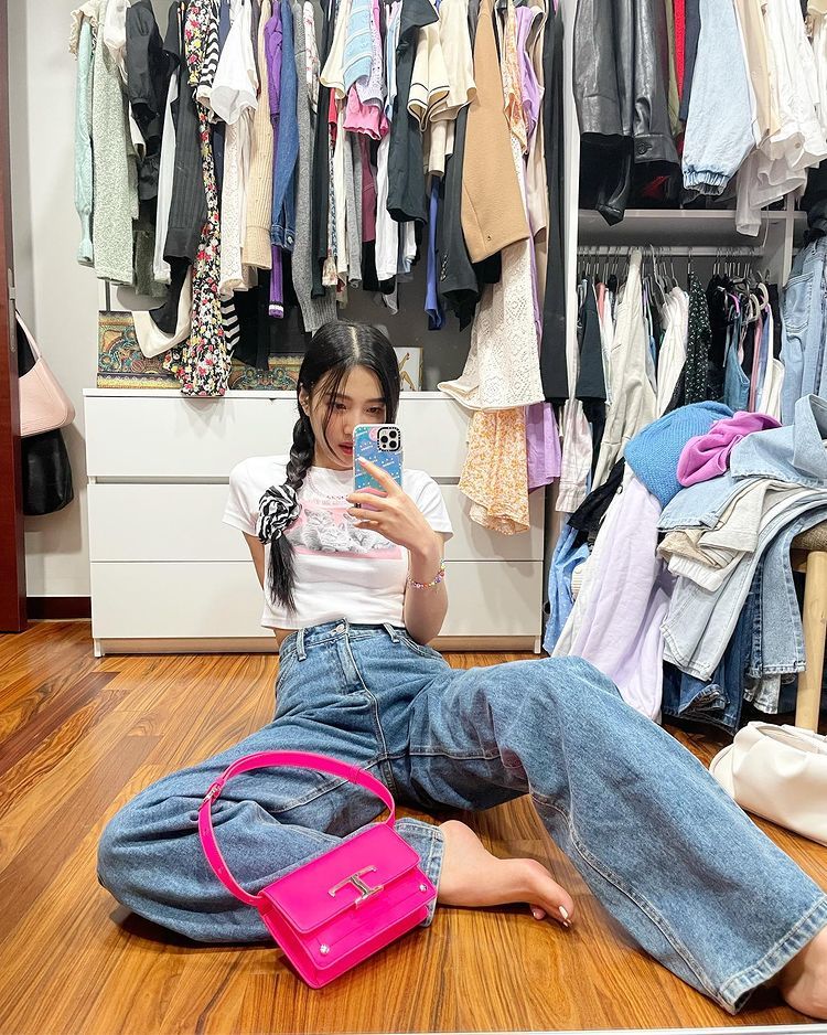 15.알록달록 크롭 티 스타일링.jpg