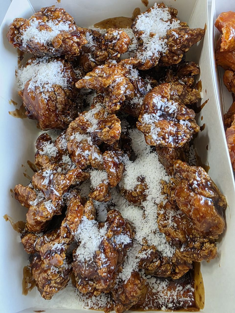 강릉여행 강릉맛집 동네맛집 닭강정 외계인닭강정 중앙시장 강릉중앙시장맛집 강릉중앙시장 커피닭강정 홍시크림닭강정 1.jpg