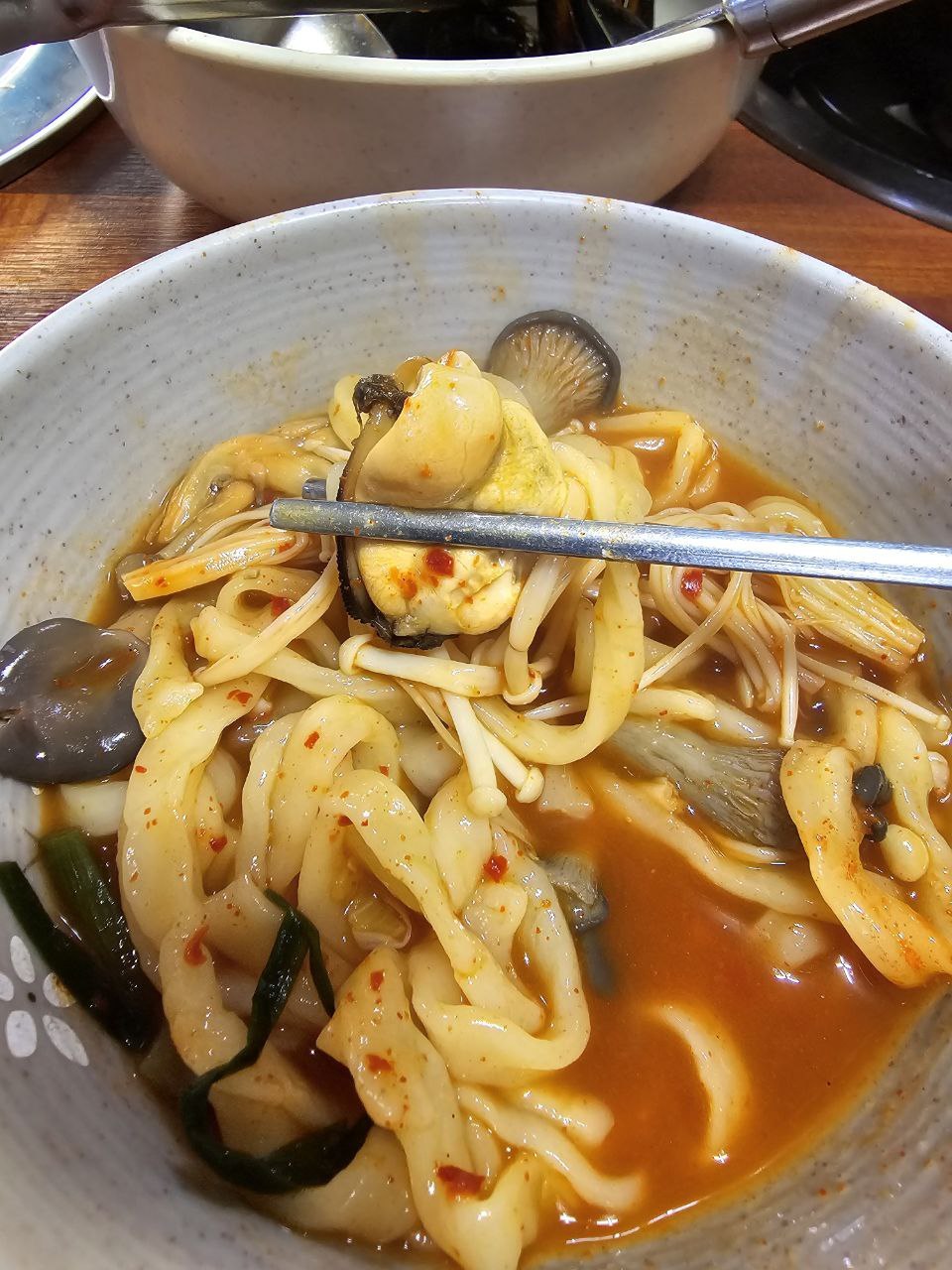 강릉여행 강릉맛집 장칼국수 섭국 버섯칼국수 명가네칼국수 칼국수맛집 6.jpg