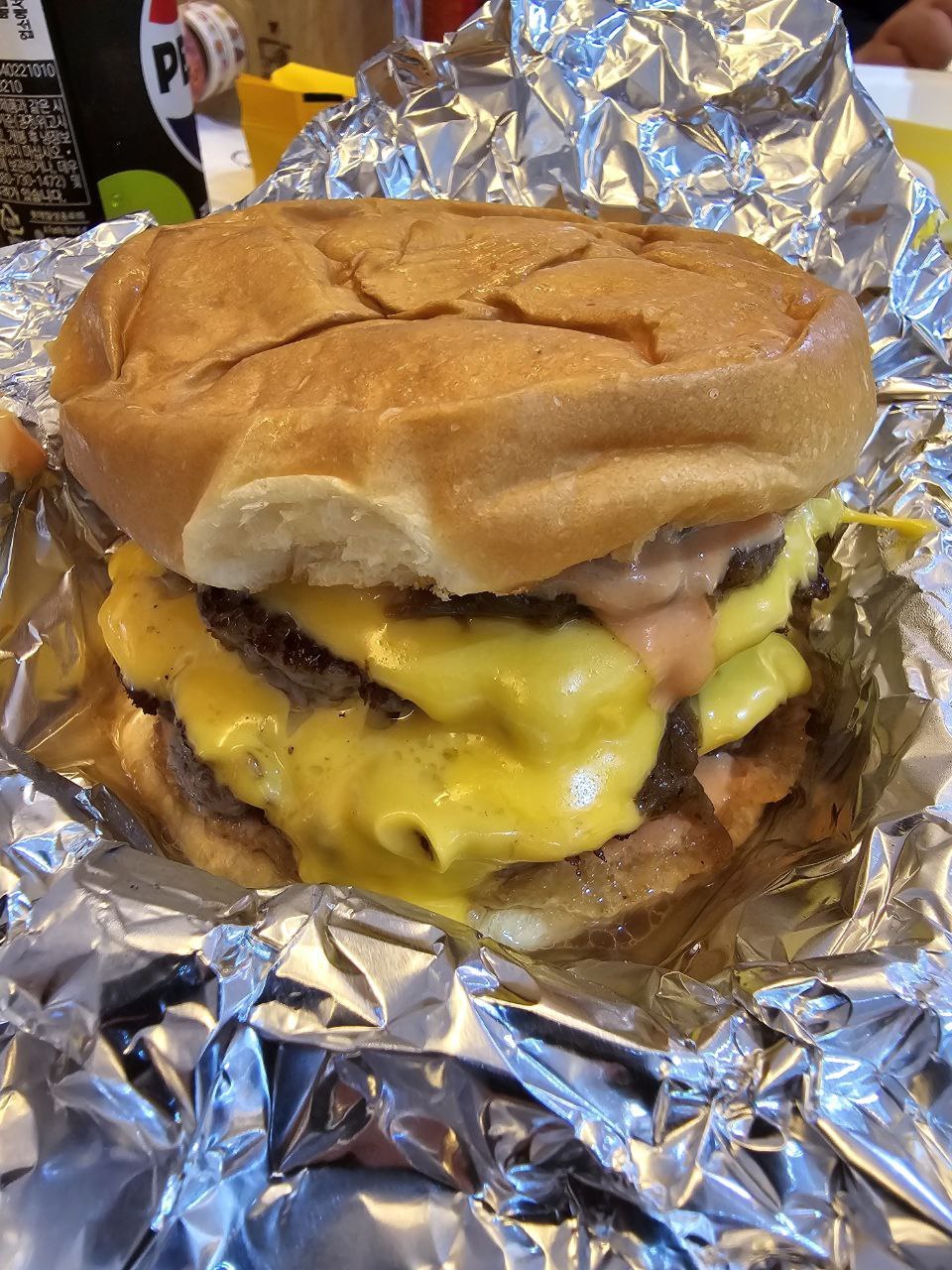 서울여행 서울맛집 동네맛집 이태원맛집 수제버거 비프버거 치즈버거 더블치즈버거 서울수제버거맛집 서울벅벅 벅벅 1.jpg