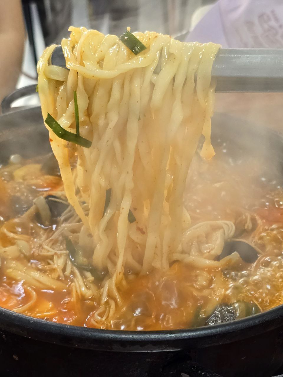 강릉여행 강릉맛집 장칼국수 섭국 버섯칼국수 명가네칼국수 칼국수맛집 3.jpg