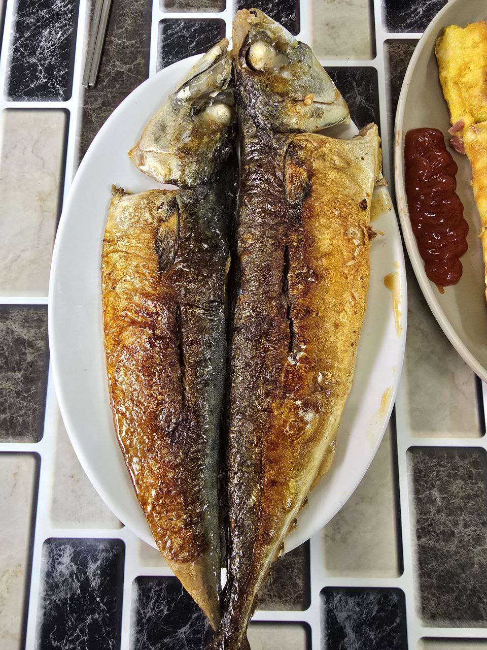 부산여행 부산맛집 동네맛집 남마담 고갈비 고등어 고등어구이 광복동 3.jpg