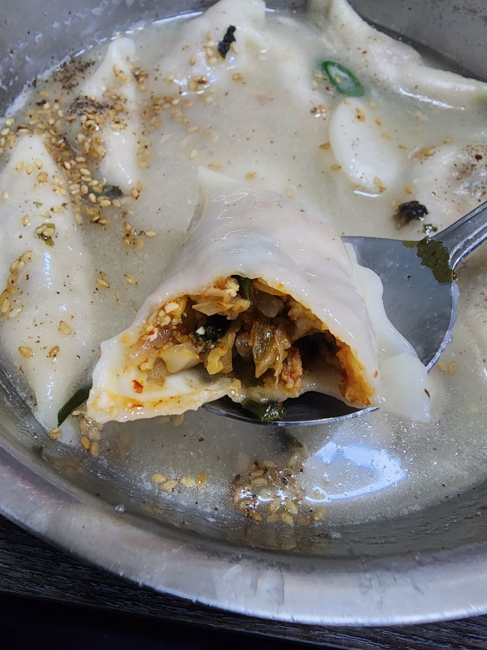 강릉 강릉여행 제일함흥냉면 떡만두국 강릉맛집 함흥냉면 가자미식해 김치만두 만두국 7.jpg