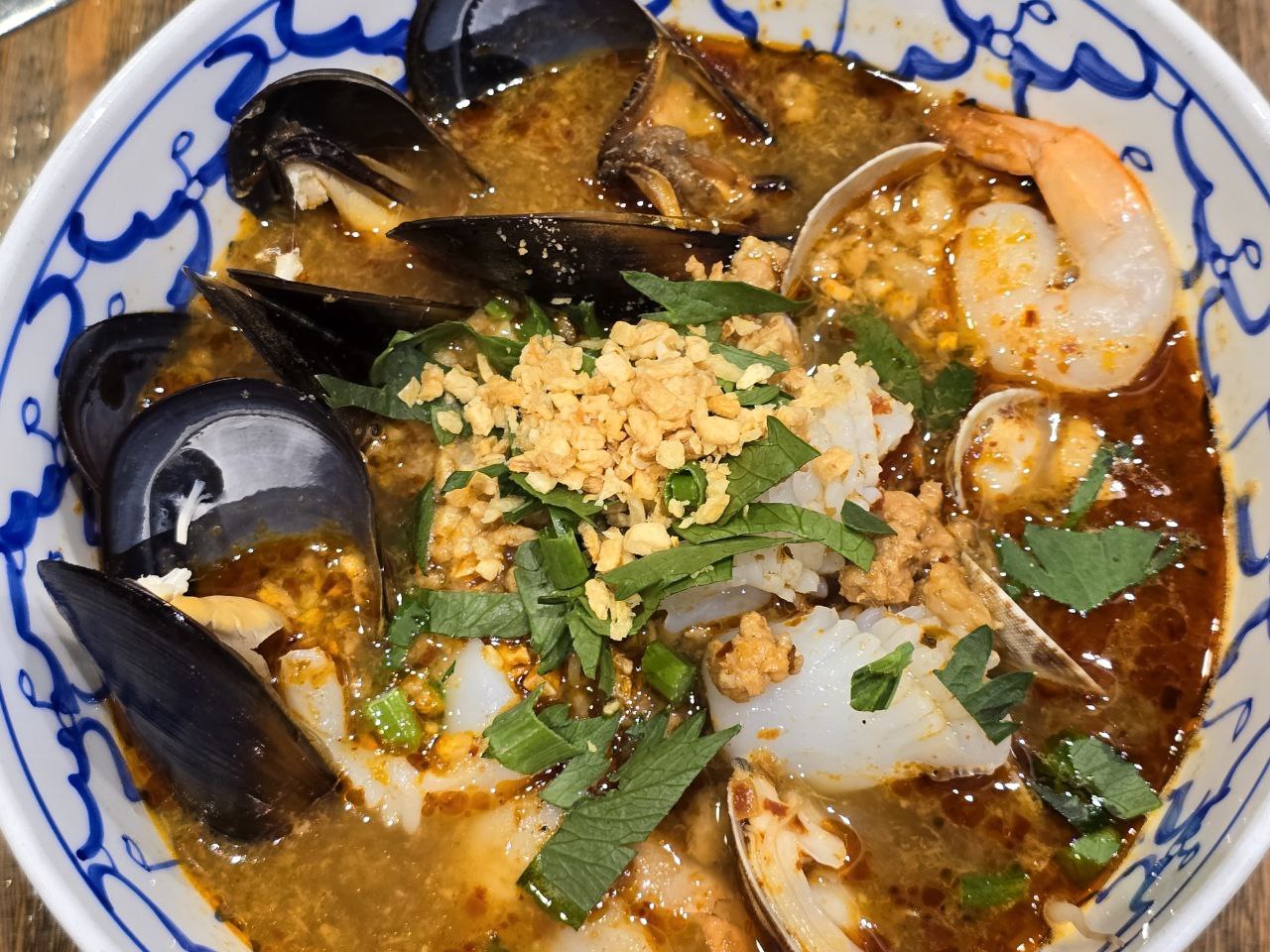 서울여행 서울맛집 동네맛집 태국음식 태국음식맛집 팟타이 솜땀 푸팟퐁커리 똠얌꿍 8.jpg