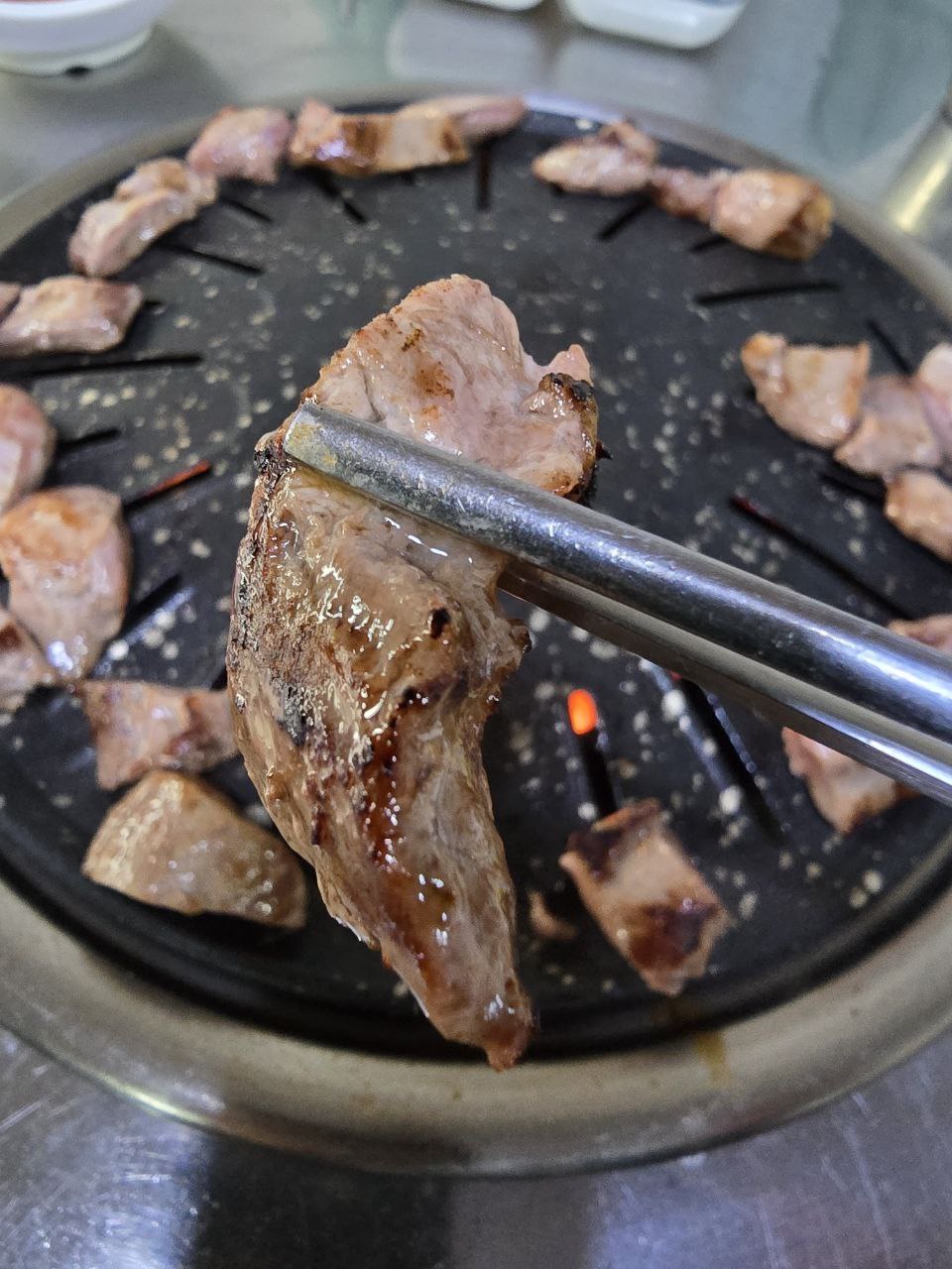 강릉여행 강릉맛집 동네맛집 갈매기살 내장전골 콜롬보식당 강릉고기맛집 내장탕 고깃집 강릉고깃집 5.jpg