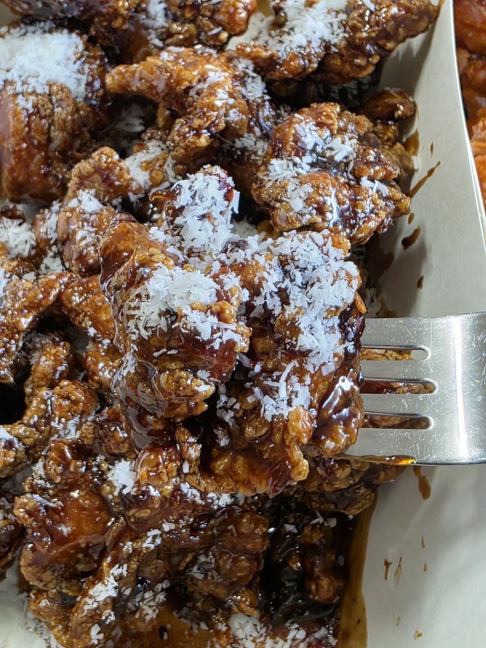 강릉여행 강릉맛집 동네맛집 닭강정 외계인닭강정 중앙시장 강릉중앙시장맛집 강릉중앙시장 커피닭강정 홍시크림닭강정 3.jpg