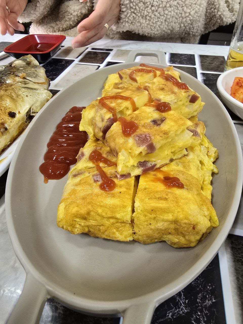 부산여행 부산맛집 동네맛집 남마담 고갈비 고등어 고등어구이 광복동 2.jpg
