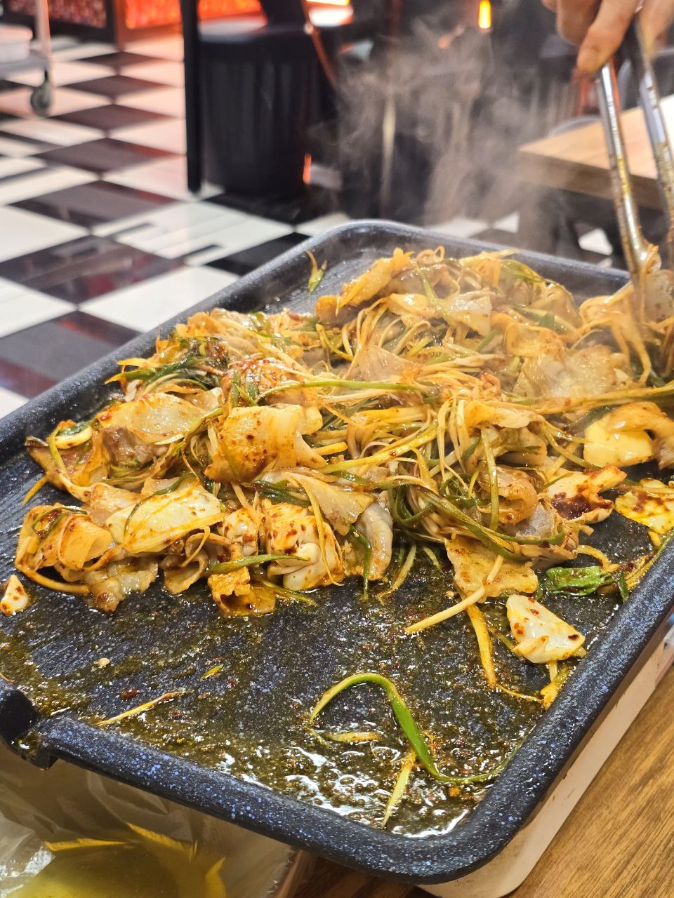 동해여행 동해맛집 동네맛집 시오야끼 삼겹살 장군시오야끼 볶음밥 열무국수 2.jpg