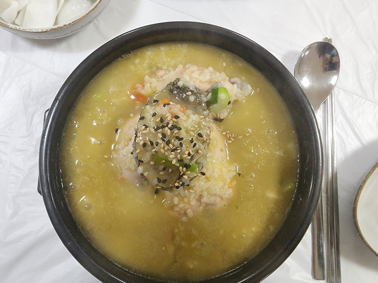 강릉 강릉맛집 강릉여행 전복 삼계탕 전복삼계탕 강릉삼계탕 김윤미 김윤미전복삼게탕 송정맛집 강릉송정.jpg