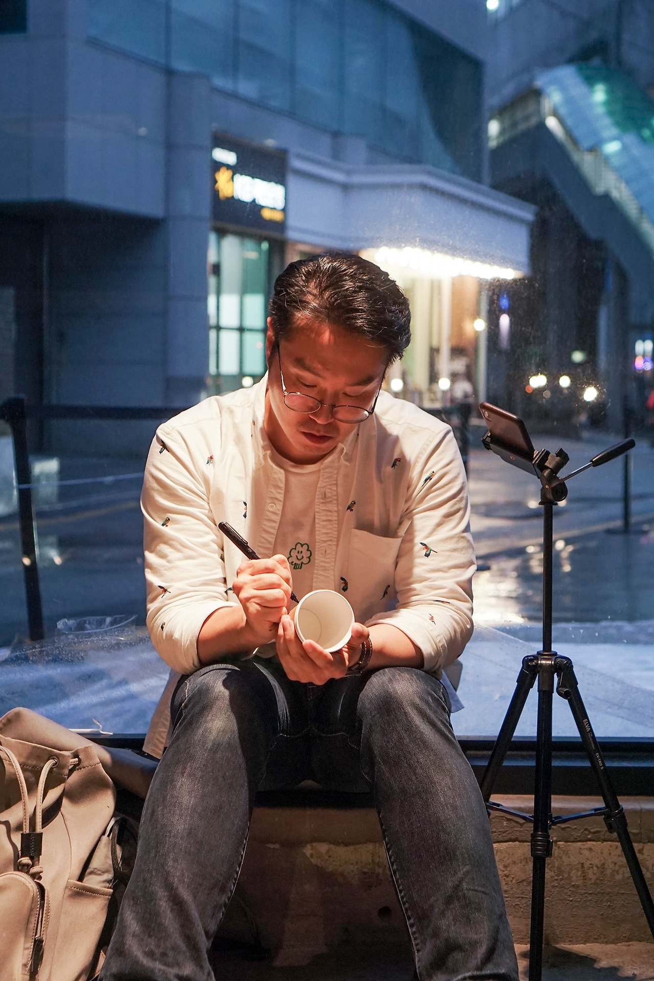 2 컵드로잉사진.jpg