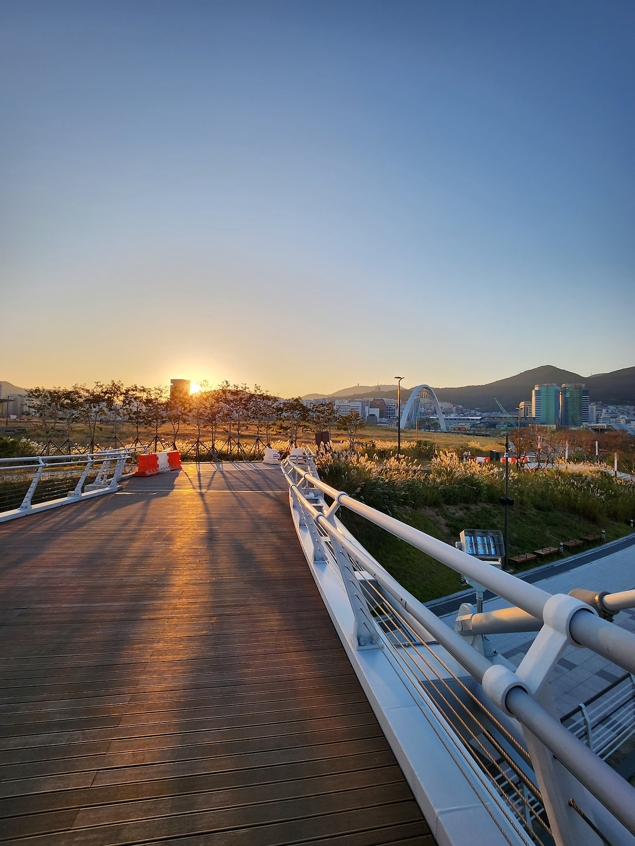 부산역과 북항공원 (17).jpg