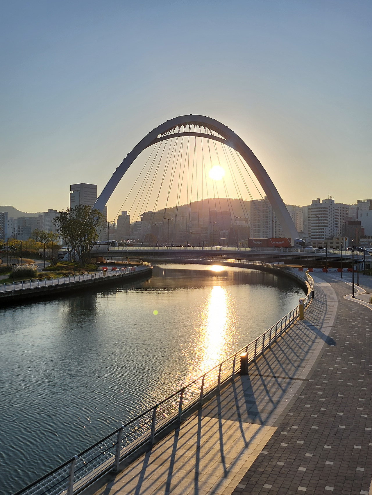 부산역과 북항공원 (9).jpg