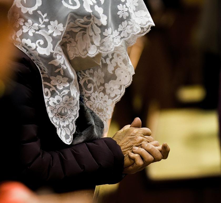 기도하는 여인.jpg