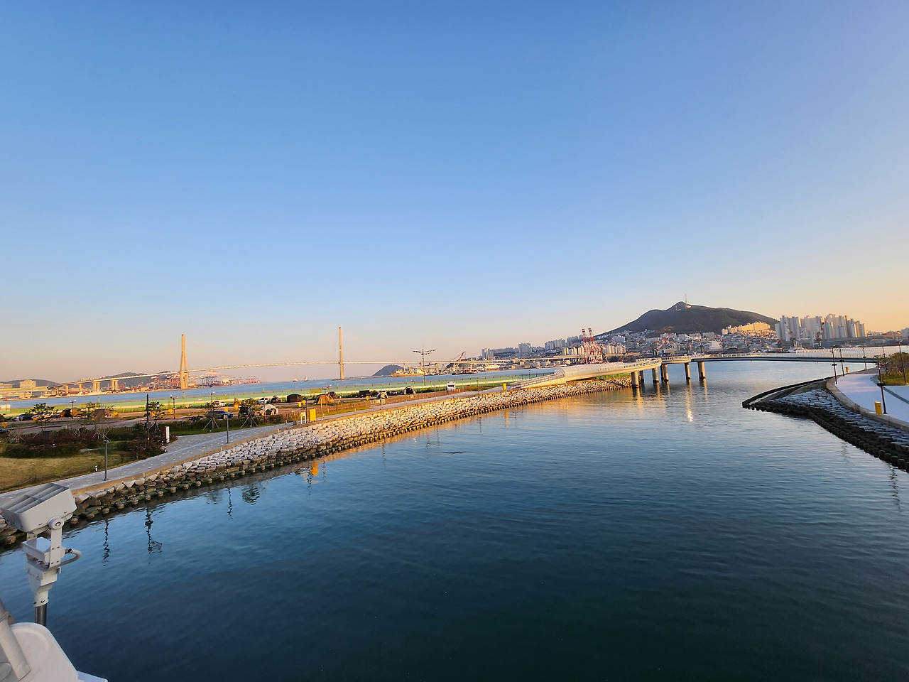 부산역과 북항공원 (16).jpg