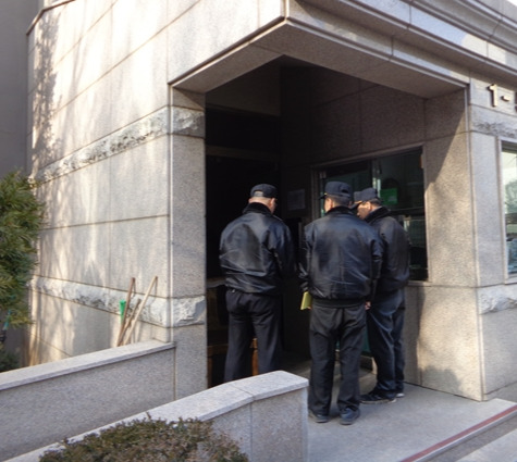 아파트 경비.jpg