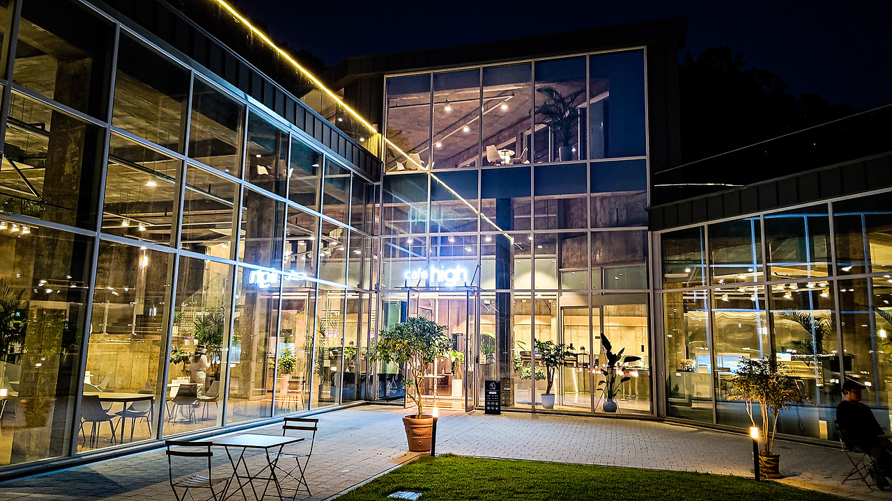 청주 성화동 하이 카페 (11).jpg