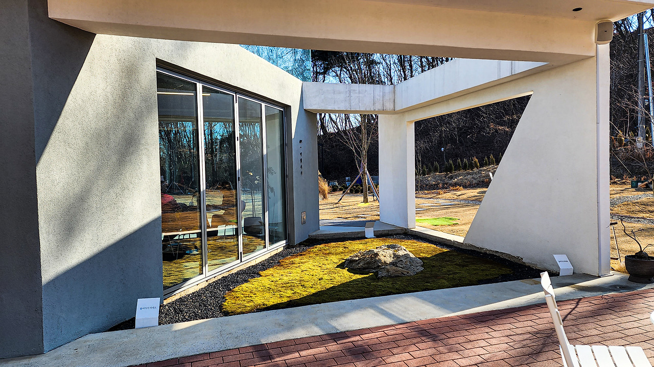 진천 이월면 진안로 이월서가 북카페 (15).jpg